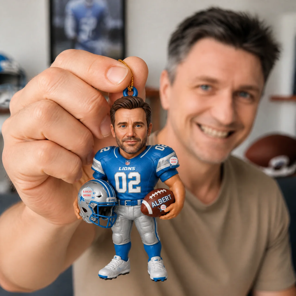 Custom Photo Name Football Keychain, Personalized Player Figurine Key Ring, Gift for Football Fans hn28072026