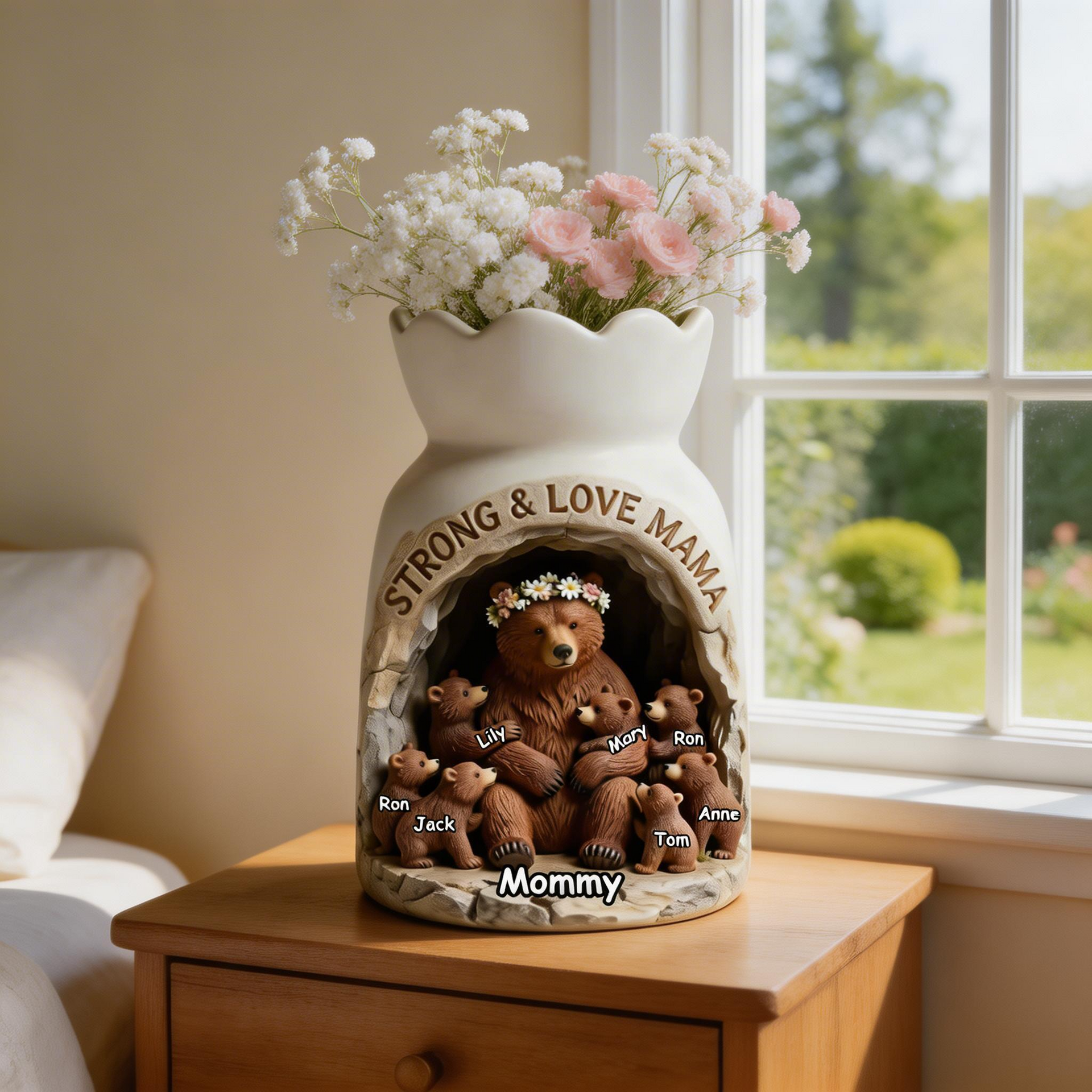 Personalized Mom Bear Flower Vase – Custom Mama Bear Vase with Kids Names, Family Gift for Mom, Mother’s Day Keepsake Vase
