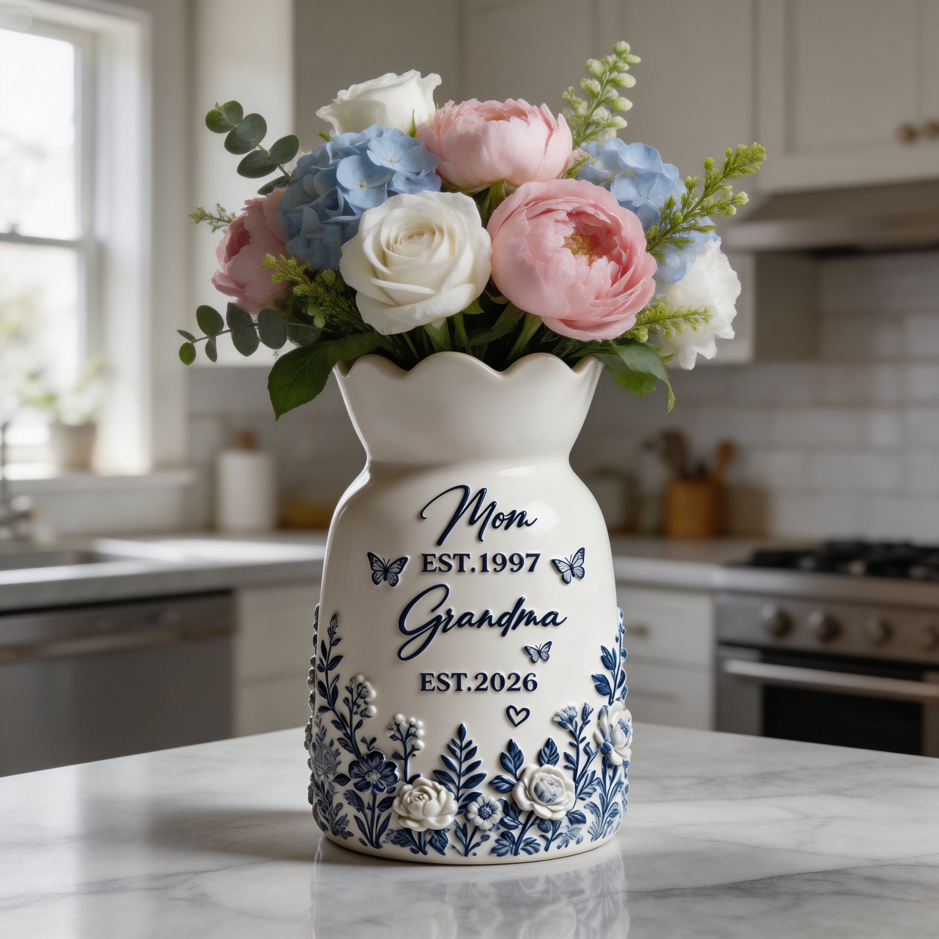 Mom to Grandma Personalized Vase, Custom Grandma Gift, Pregnancy Announcement Gift, First Time Grandma Gift, Floral Ceramic Vase Keepsake