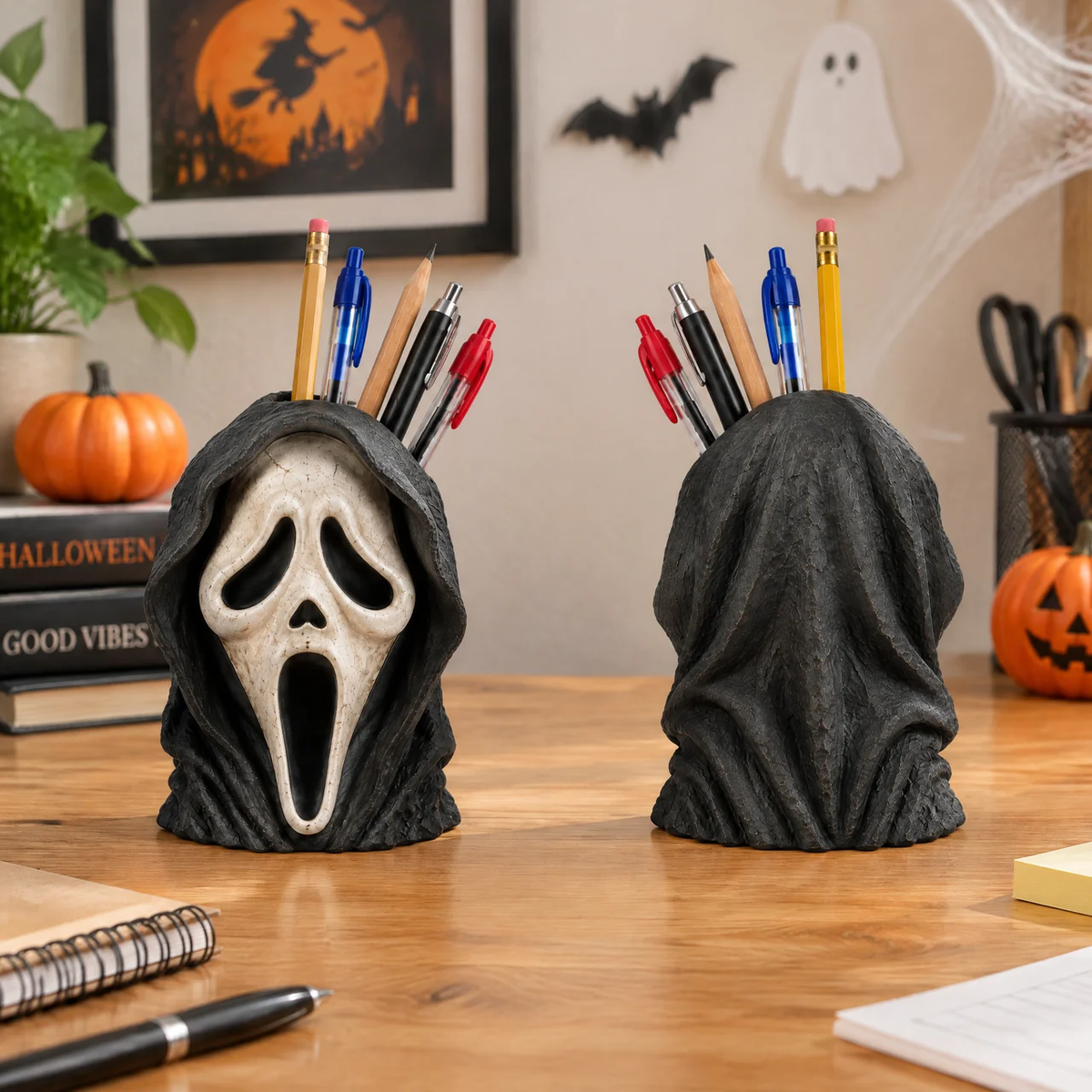 Horror Character Pen Holder, Spooky Desk Organizer, Unique Halloween Gift for Horror Fans and Movie Collectors hn06102026